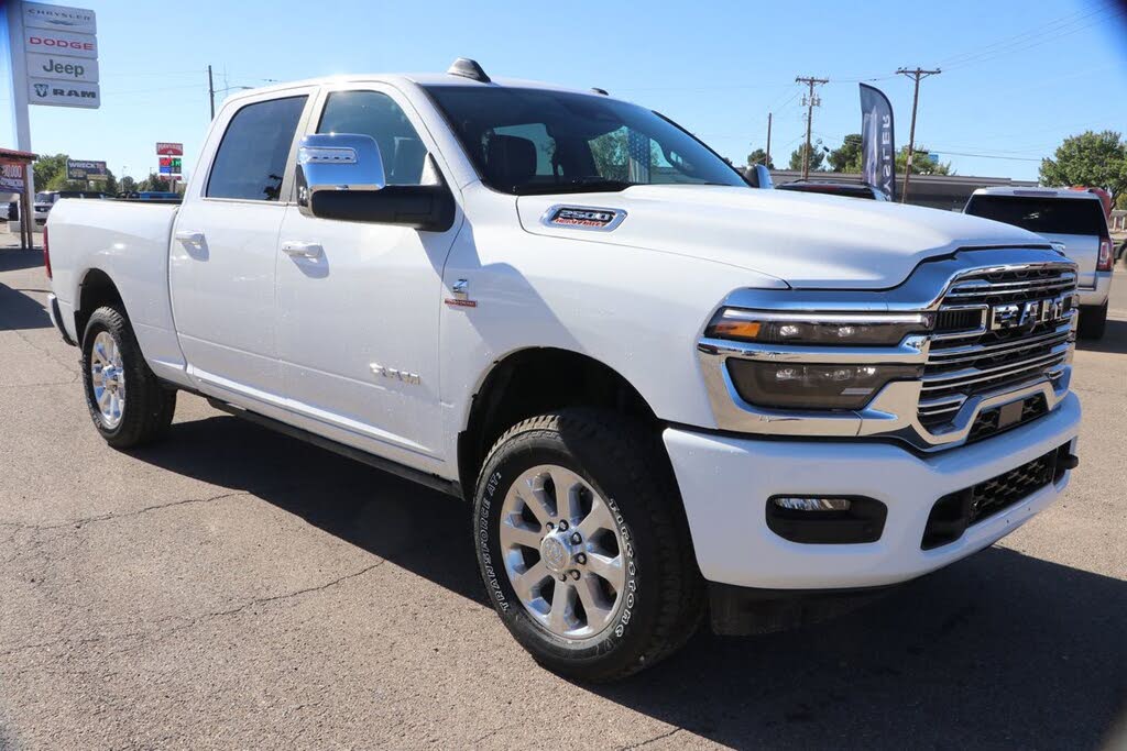 2026 RAM 2500 Laramie Crew Cab 4WD