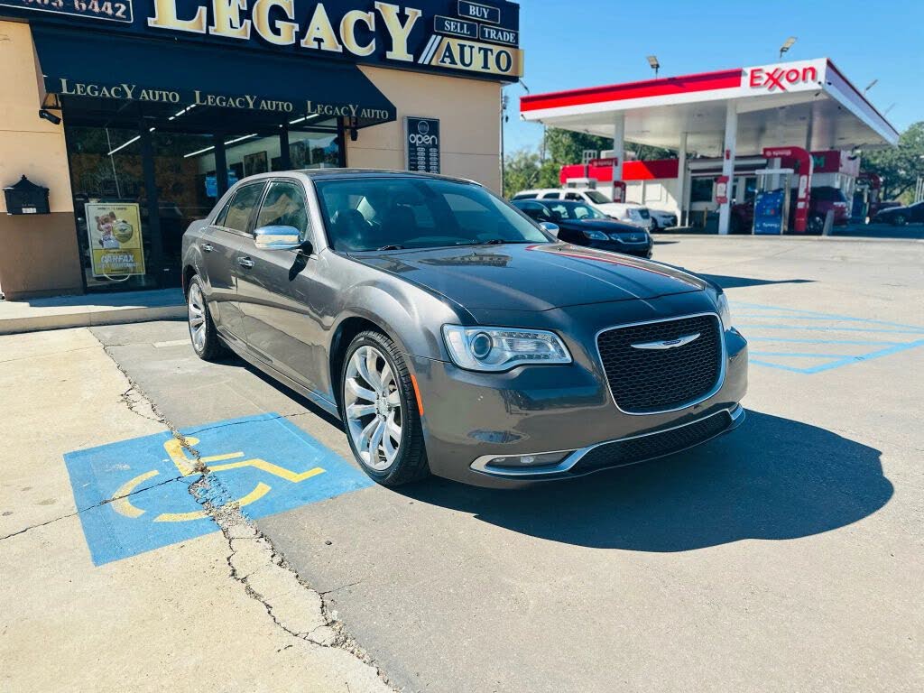 2019 Chrysler 300 Limited RWD