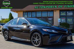 Toyota Camry SE Nightshade FWD