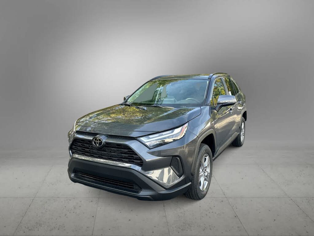 2025 Toyota RAV4 XLE AWD