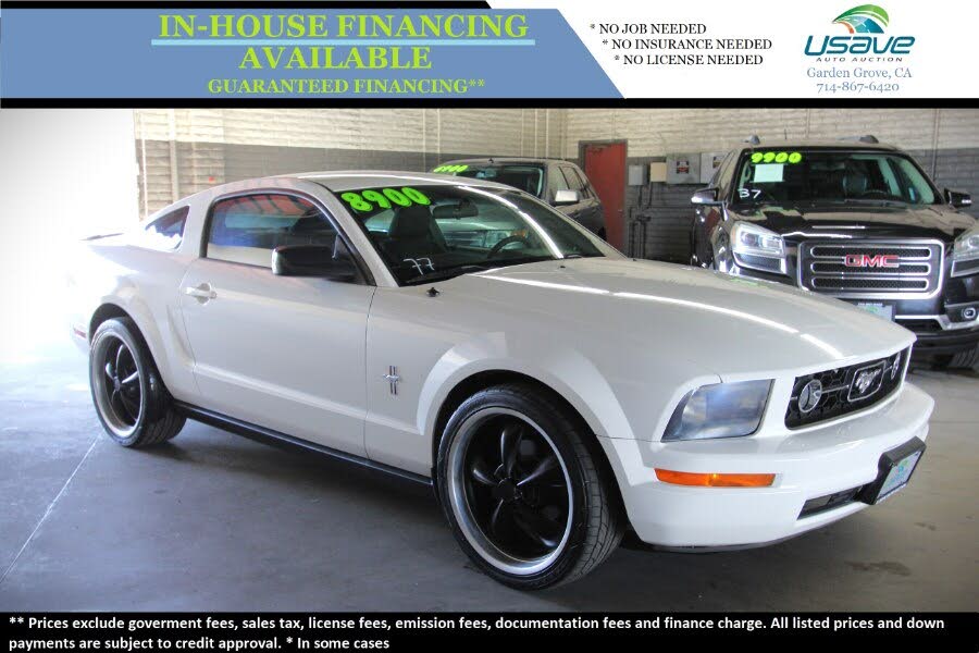 2007 Ford Mustang V6 Deluxe Coupe RWD