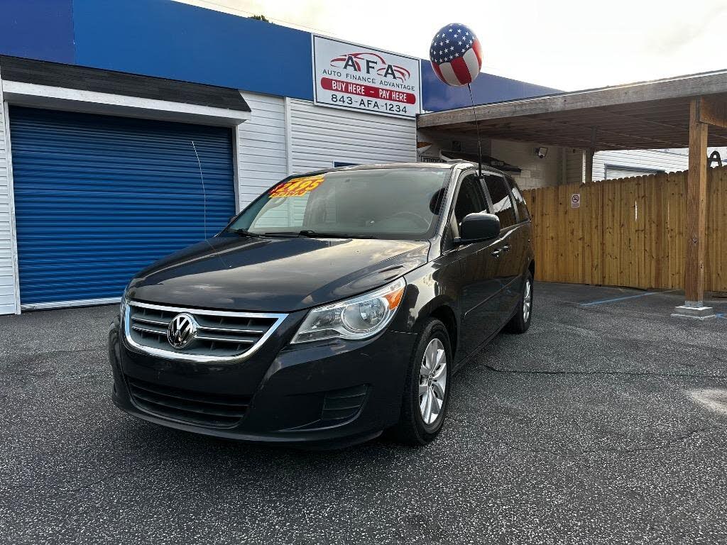 2012 Volkswagen Routan SE
