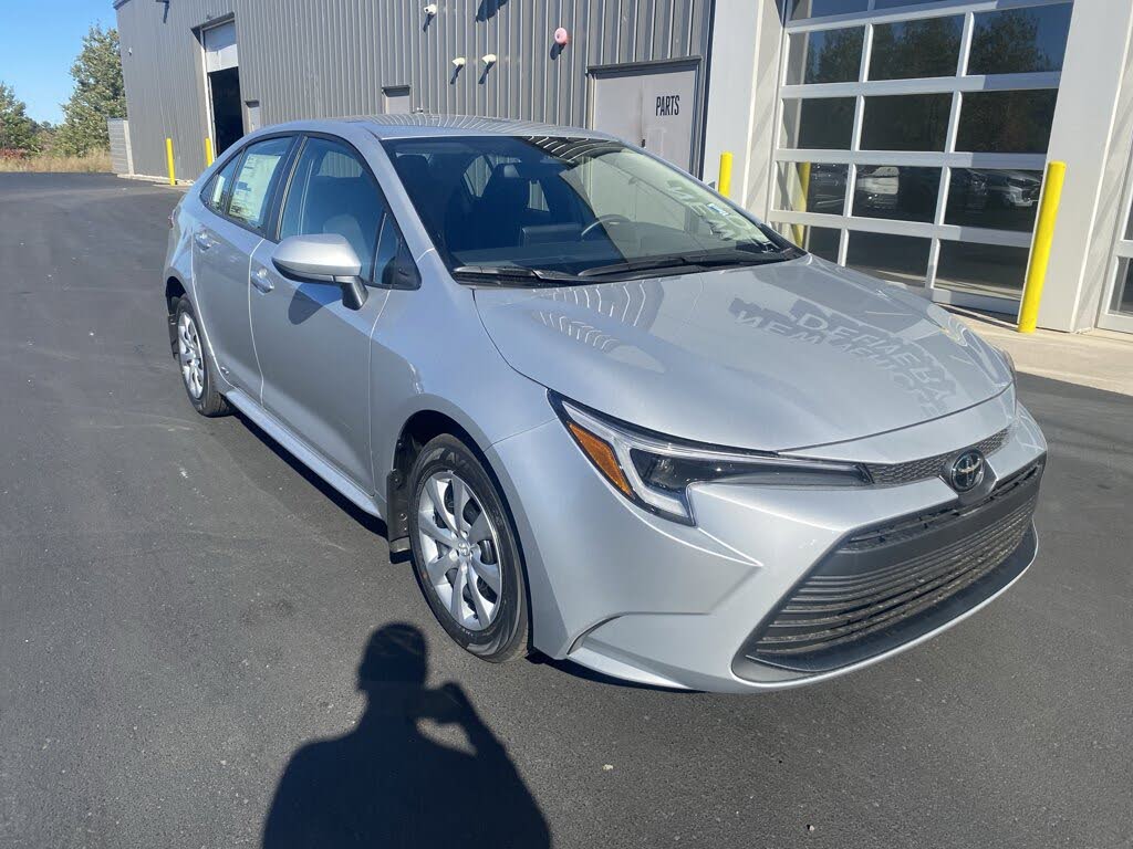 2026 Toyota Corolla Hybrid LE AWD