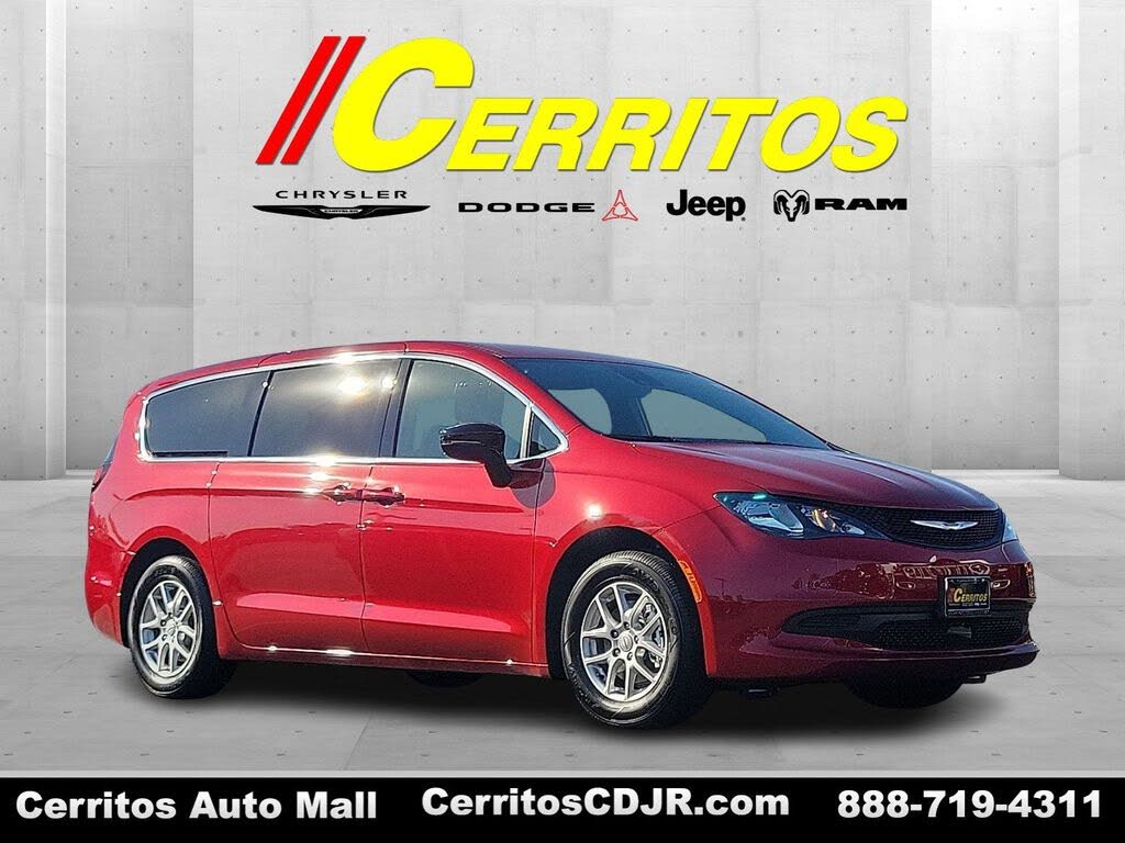 2026 Chrysler Voyager LX FWD