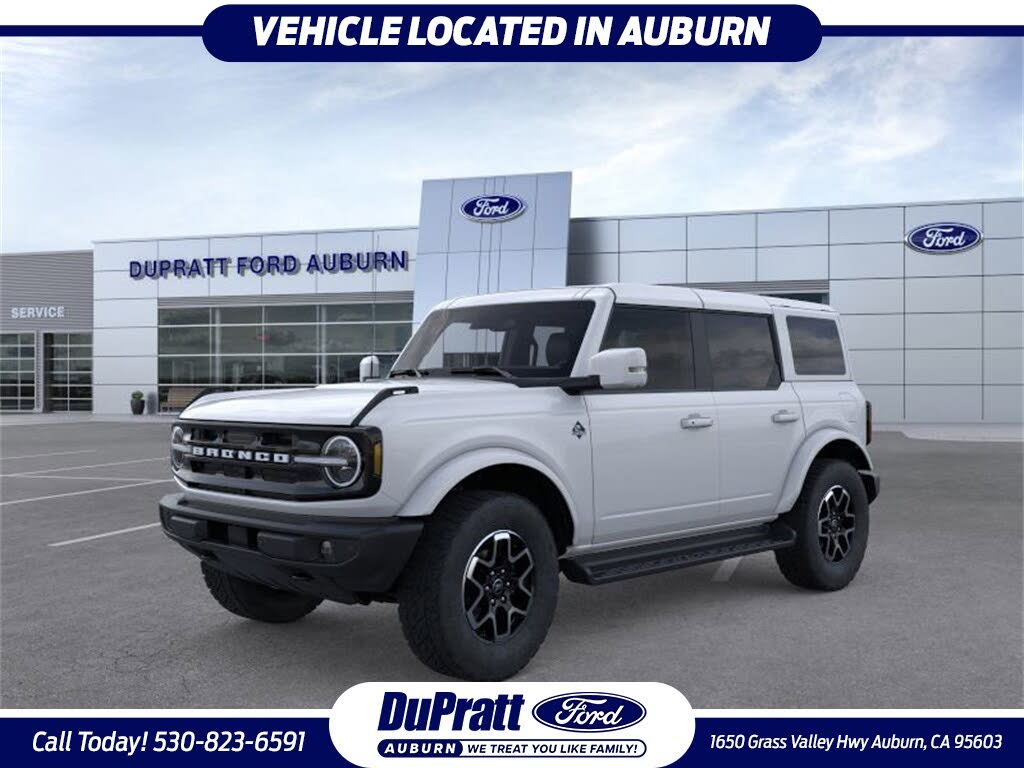 2025 Ford Bronco Outer Banks 4-Door 4WD