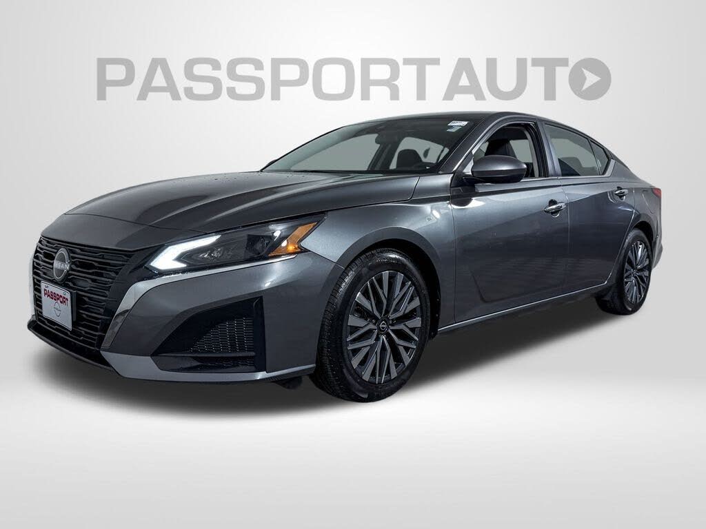 2023 Nissan Altima 2.5 SV FWD