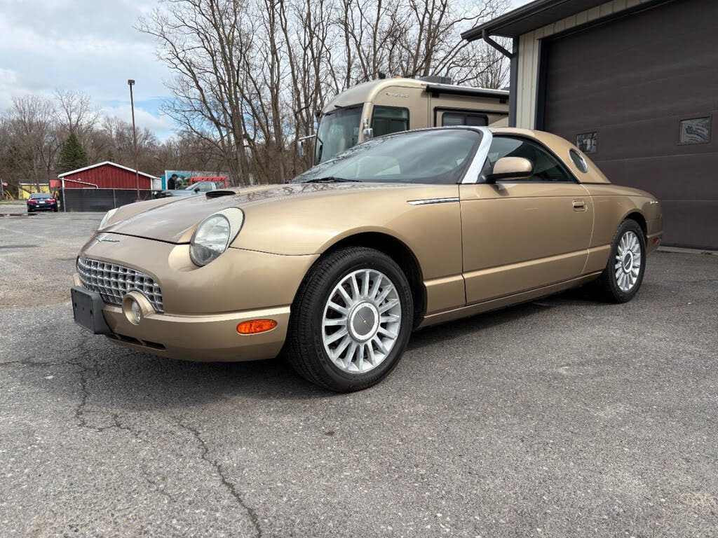 2005 Ford Thunderbird Deluxe RWD