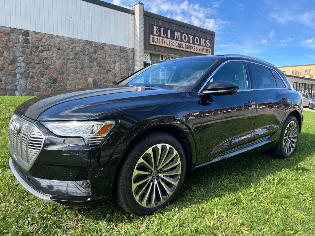 Audi e-tron Technik quattro AWD 2019