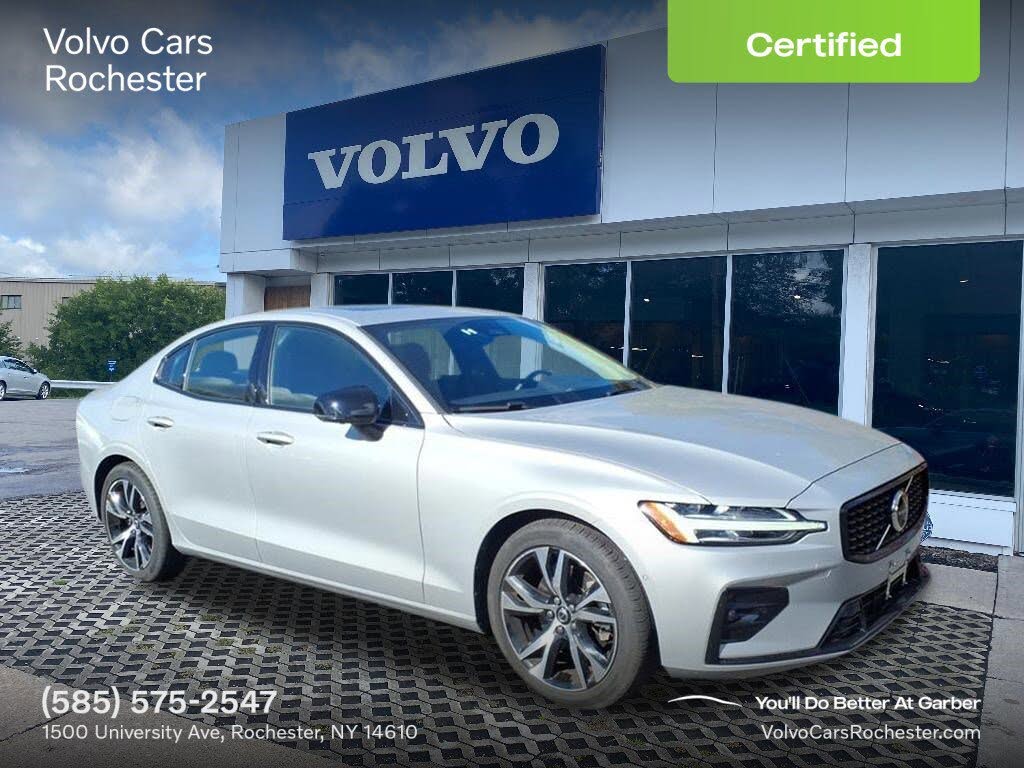 2024 Volvo S60 B5 Plus Dark Theme AWD