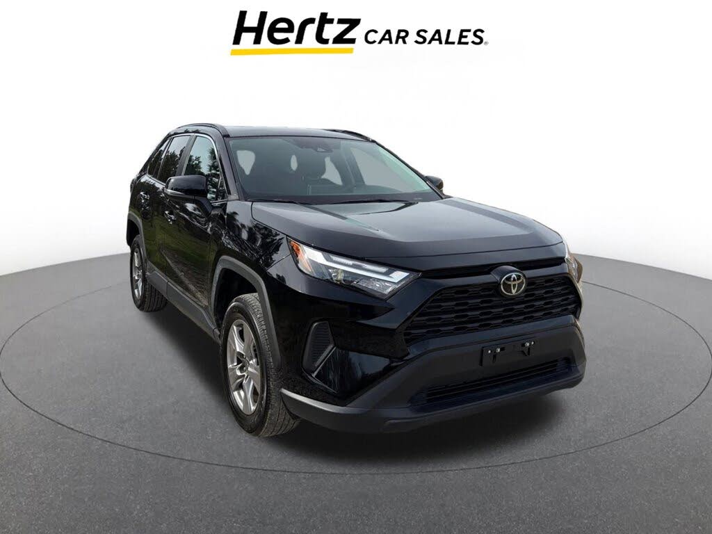 2025 Toyota RAV4 XLE FWD