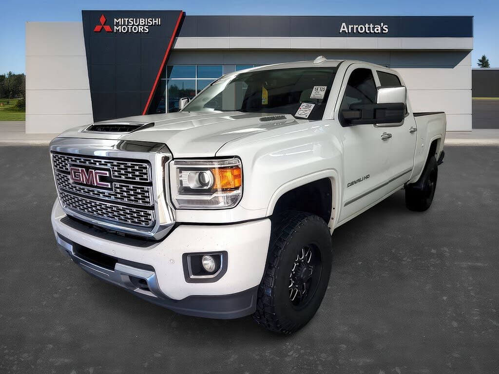 2018 GMC Sierra 3500HD Denali Crew Cab LB DRW 4WD