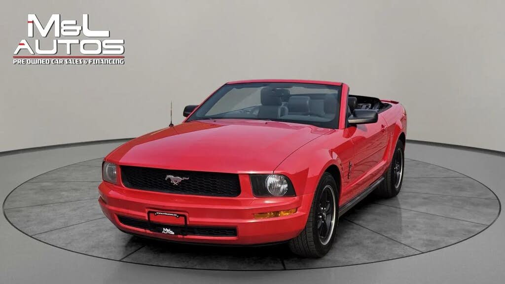 Ford Mustang V6 Deluxe Convertible RWD 2007