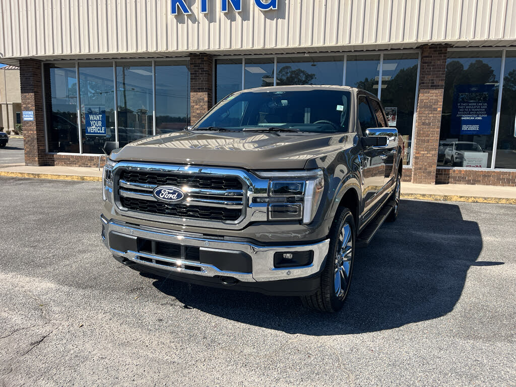 2025 Ford F-150 Lariat SuperCrew 4WD