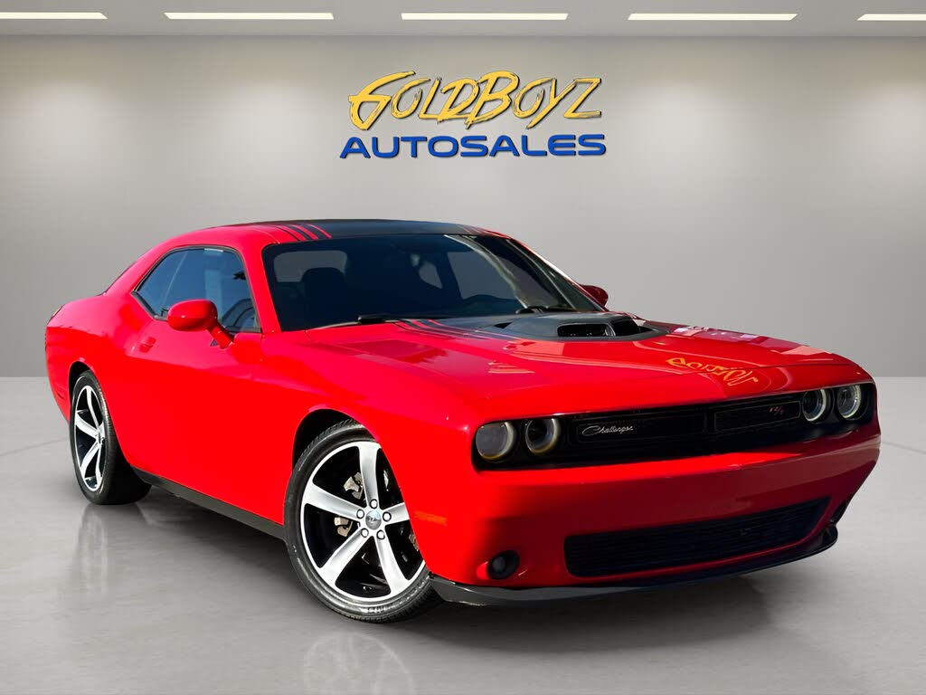 2015 Dodge Challenger R/T Shaker RWD