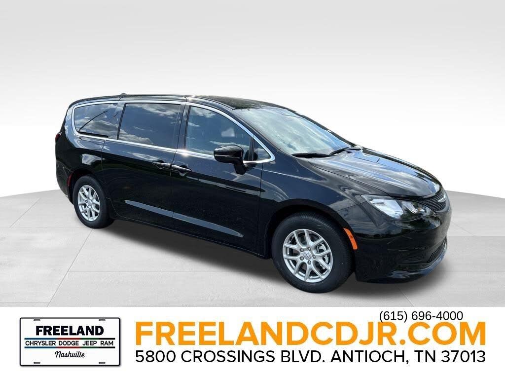 2026 Chrysler Voyager LX FWD