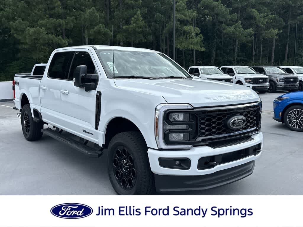 2025 Ford F-250 Super Duty XLT Crew Cab 4WD