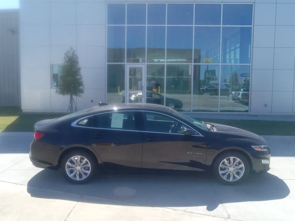 2024 Chevrolet Malibu LT with 1LT FWD