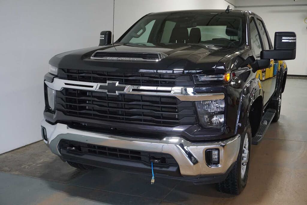 2024 Chevrolet Silverado 2500HD LT Crew Cab 4WD