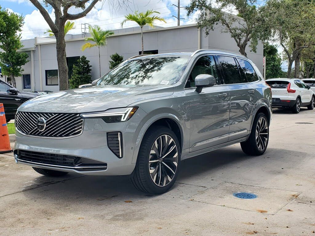 2026 Volvo XC90 B6 Ultra 7-Passenger AWD