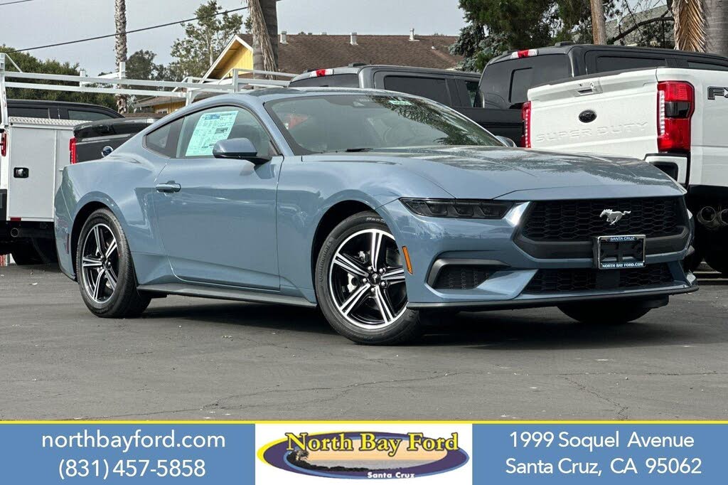 2025 Ford Mustang EcoBoost Fastback RWD