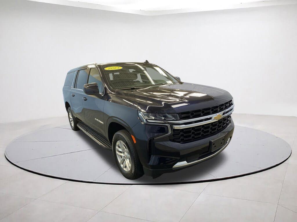2023 Chevrolet Suburban LS 4WD
