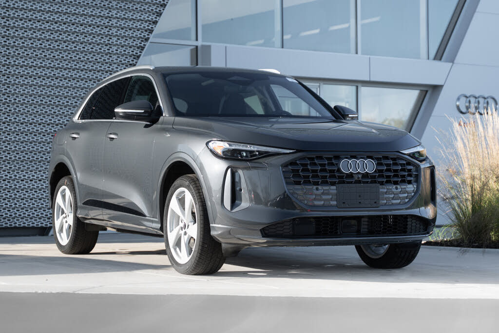 2025 Audi Q5 quattro Premium Plus 40 TFSI