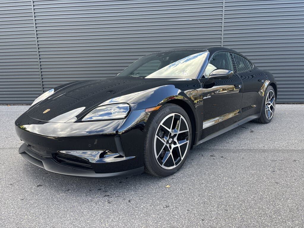 2025 Porsche Taycan Sedan RWD