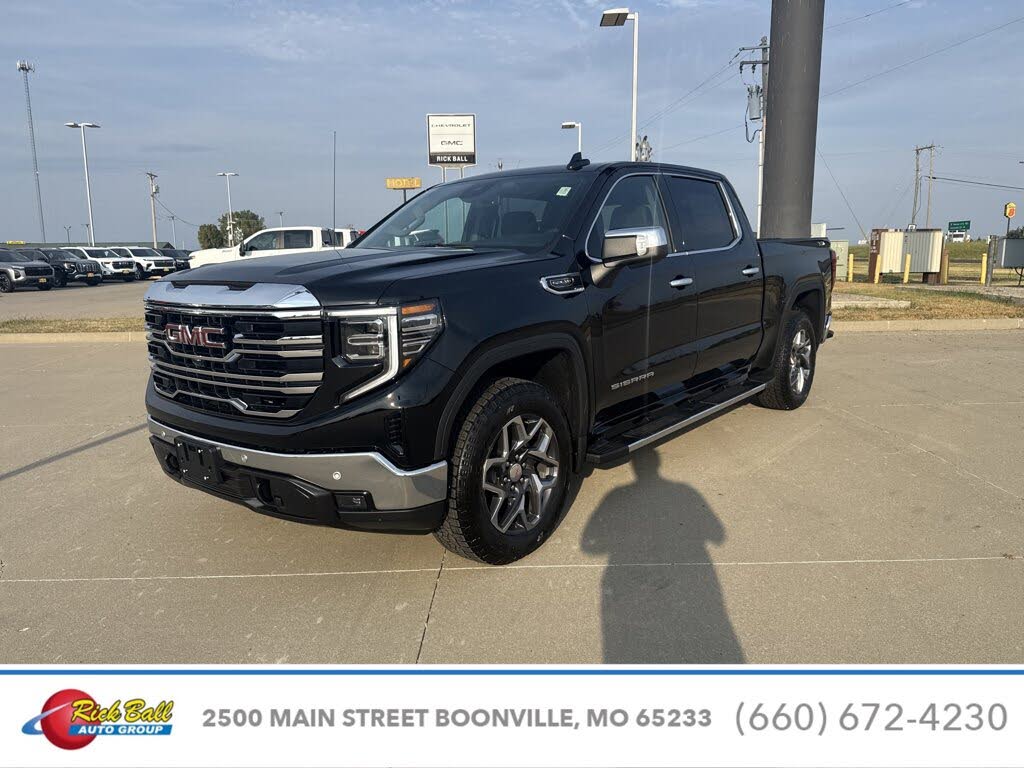 2026 GMC Sierra 1500 SLT Crew Cab 4WD