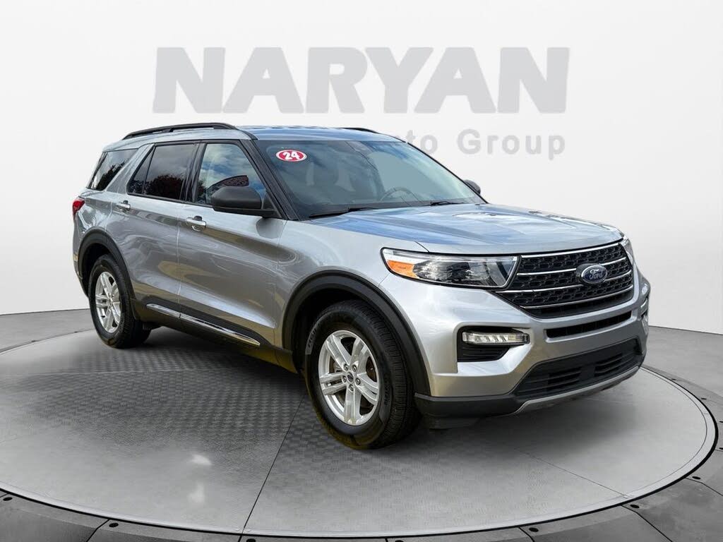 2024 Ford Explorer XLT RWD