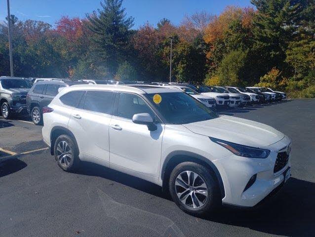 2022 Toyota Highlander XLE AWD