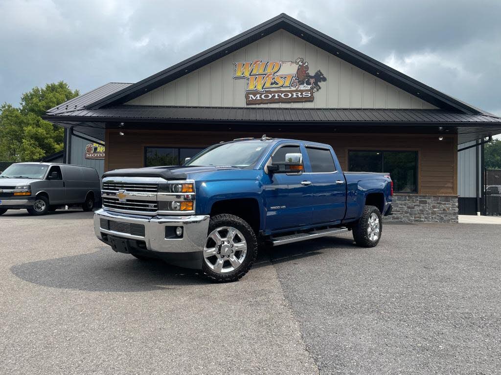2016 Chevrolet Silverado 3500HD LTZ Crew Cab 4WD