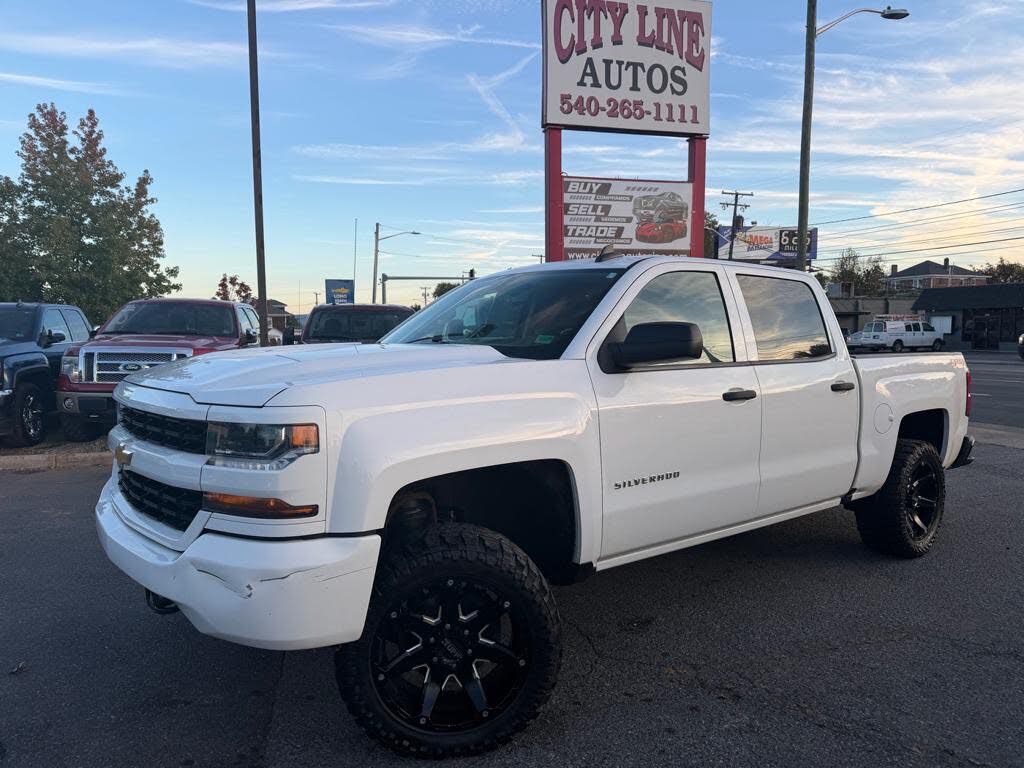 2018 Chevrolet Silverado 1500 Custom Crew Cab 4WD