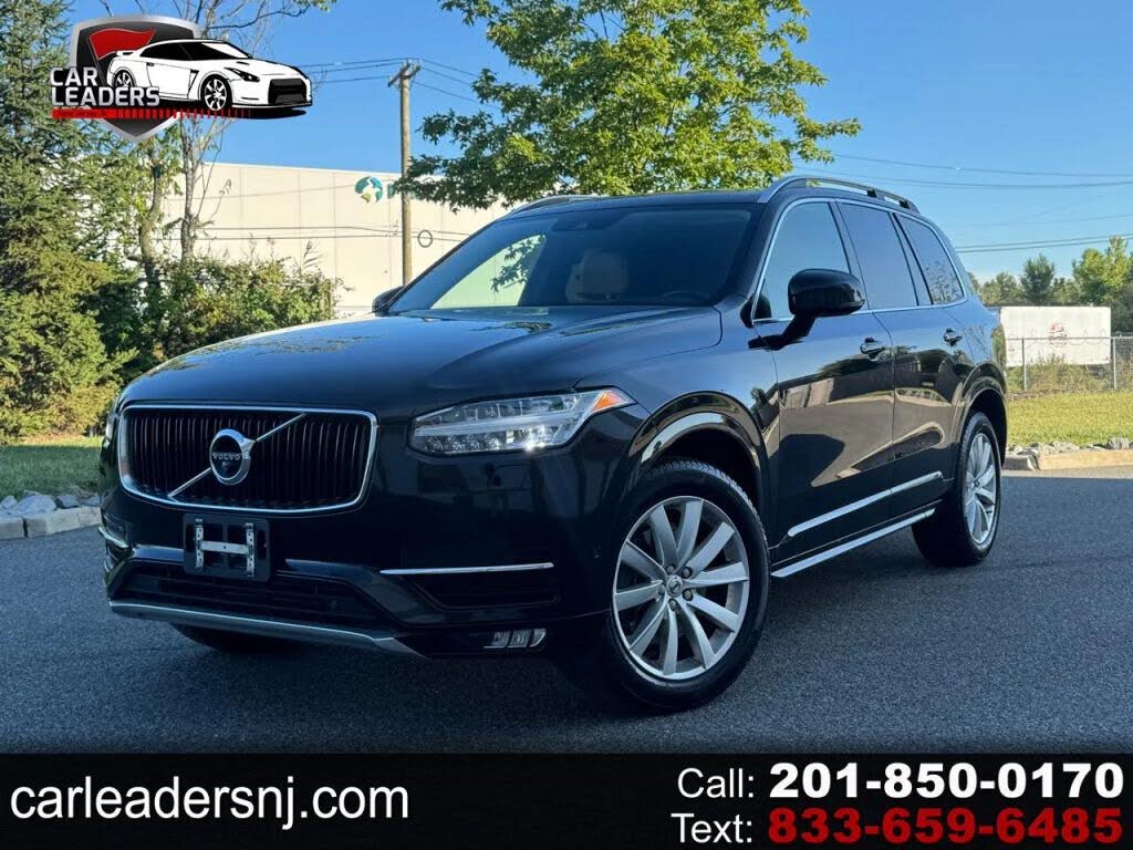 2016 Volvo XC90 T6 Momentum AWD