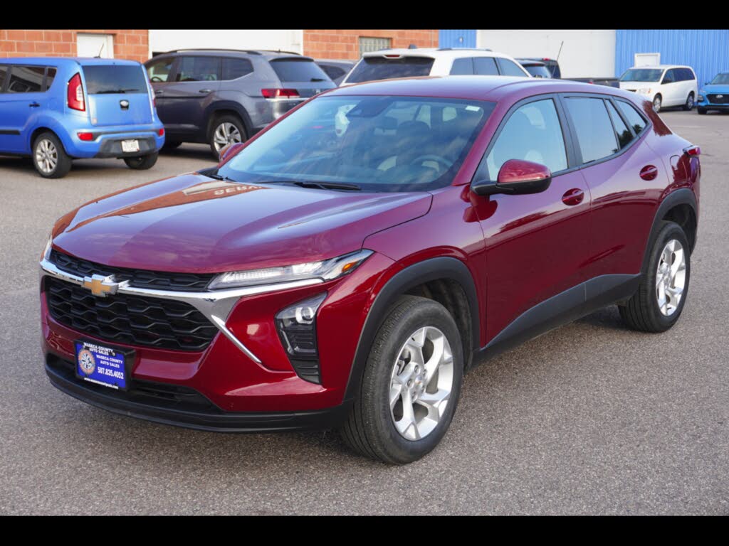 2024 Chevrolet Trax LS FWD