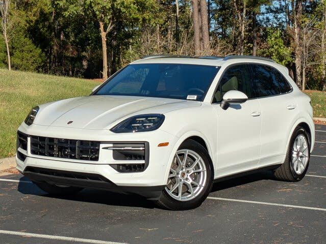 2025 Porsche Cayenne AWD