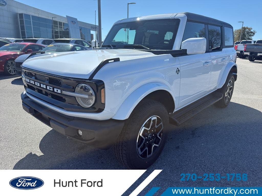 2025 Ford Bronco Outer Banks 4-Door 4WD