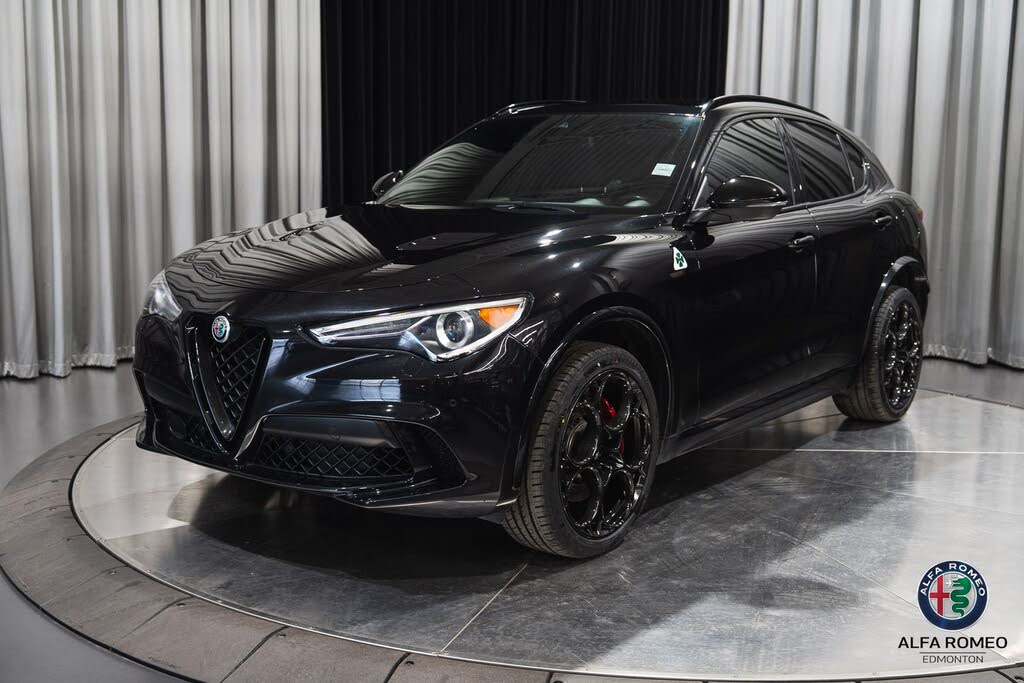 2022 Alfa Romeo Stelvio Quadrifoglio AWD