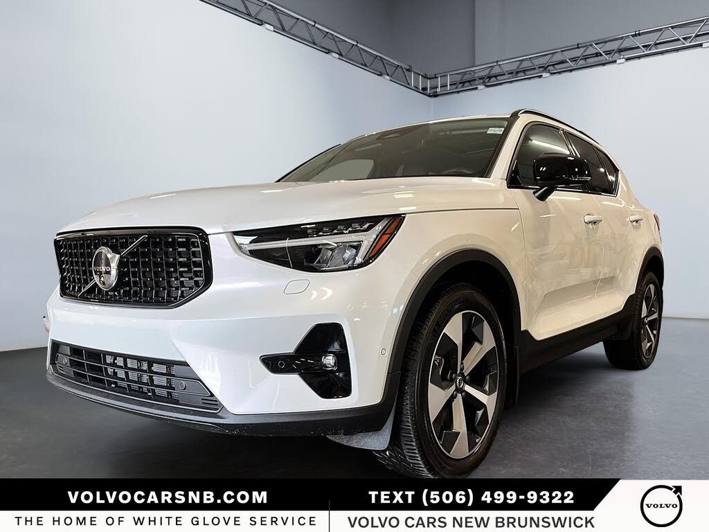 2026 Volvo XC40 B5 Plus AWD