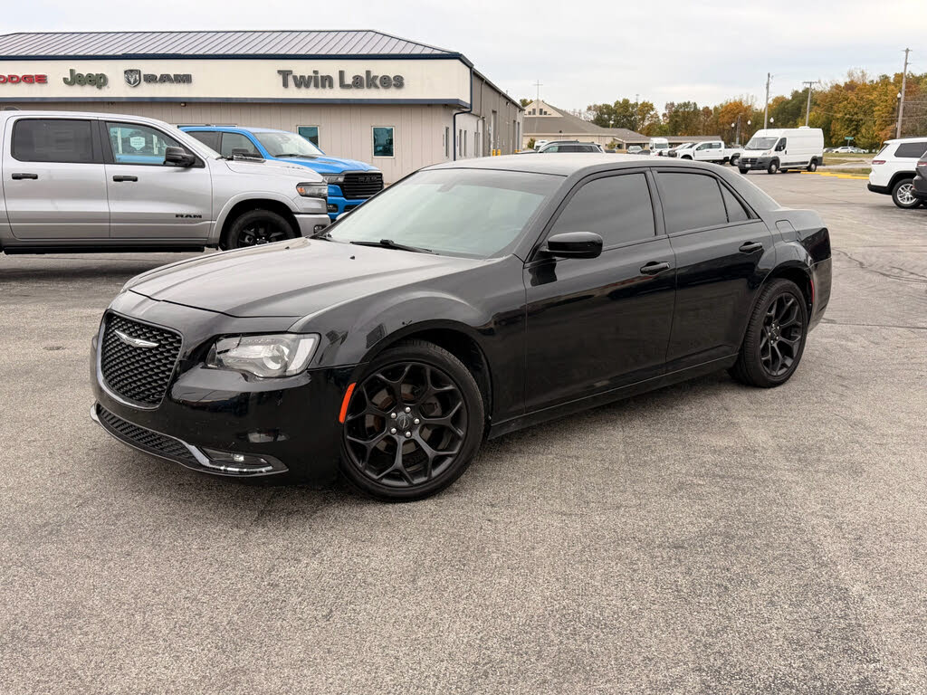 2019 Chrysler 300 S RWD