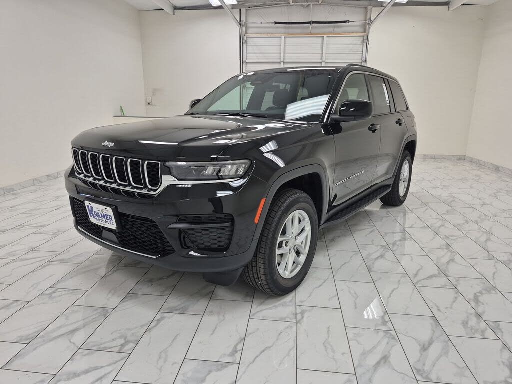 2025 Jeep Grand Cherokee Laredo X 4WD