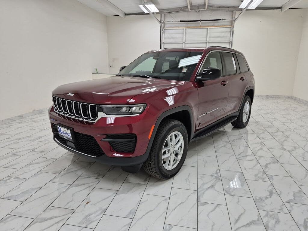 2025 Jeep Grand Cherokee Laredo X 4WD