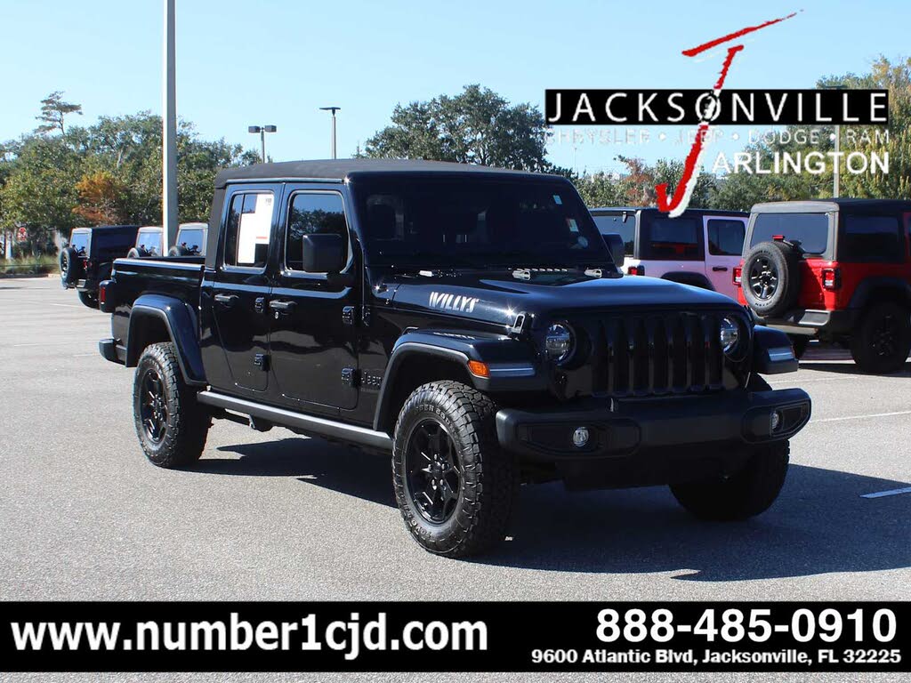 2022 Jeep Gladiator Willys Crew Cab 4WD