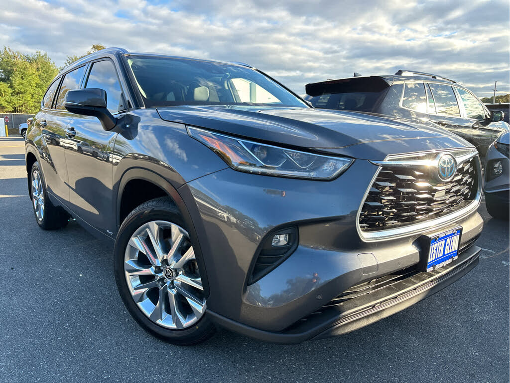 2023 Toyota Highlander Hybrid Limited AWD