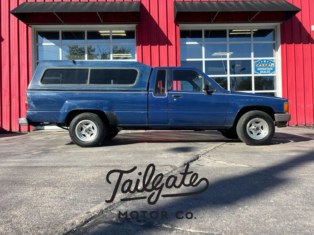 1987 Toyota Pickup 2 Dr Deluxe Extended Cab LB