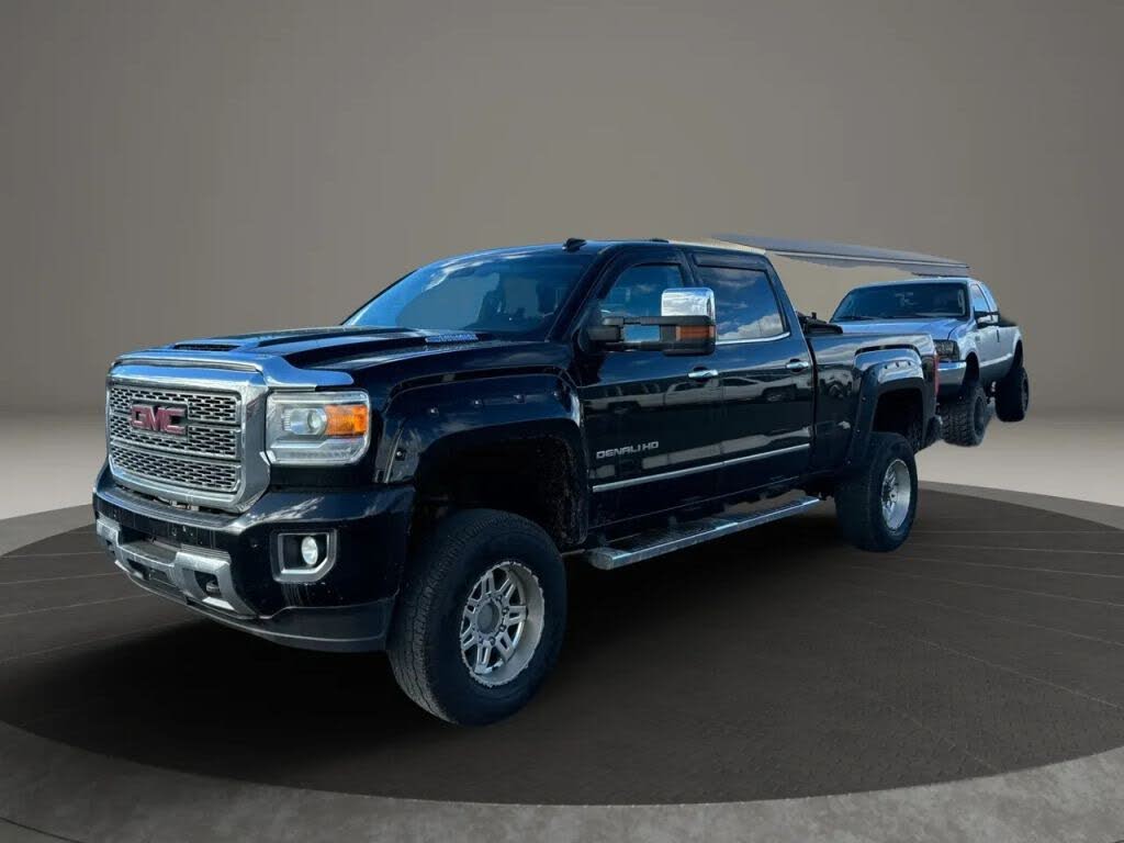 2018 GMC Sierra 3500HD Denali Crew Cab LB DRW 4WD