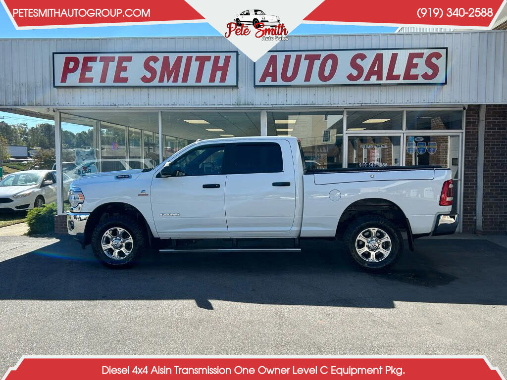 2022 RAM 3500 Big Horn Crew Cab 4WD