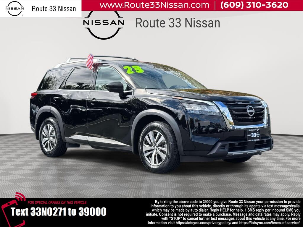 2023 Nissan Pathfinder SL 4WD
