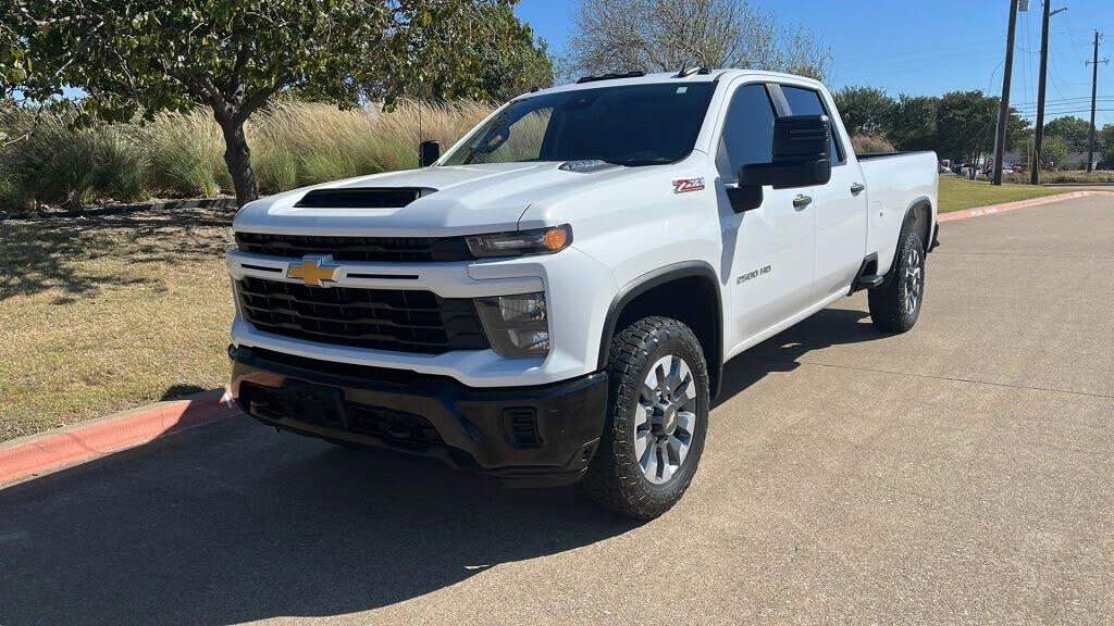 2024 Chevrolet Silverado 2500HD Custom Crew Cab LB 4WD