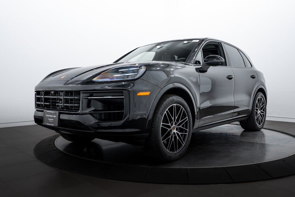 2025 Porsche Cayenne AWD