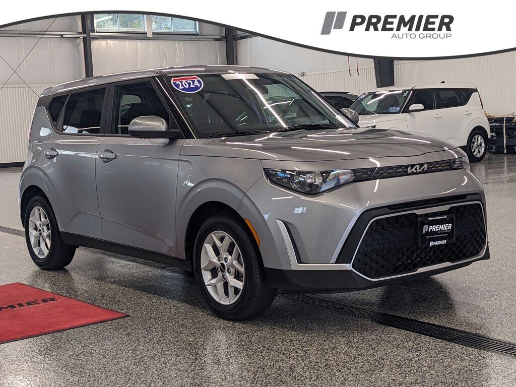 2024 Kia Soul LX FWD